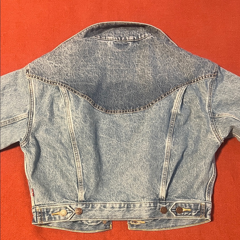 NEW Levi's Women's 90s Trucker Jean Jacket - Picture 4 of 6